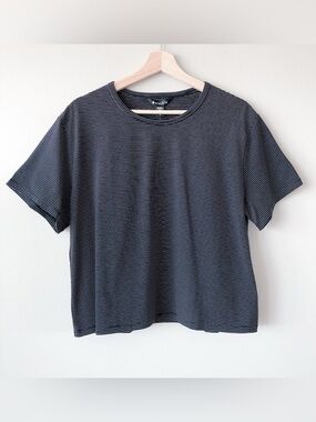 Athletea tshirt black & white stripe boxy oversized tee large women’s top